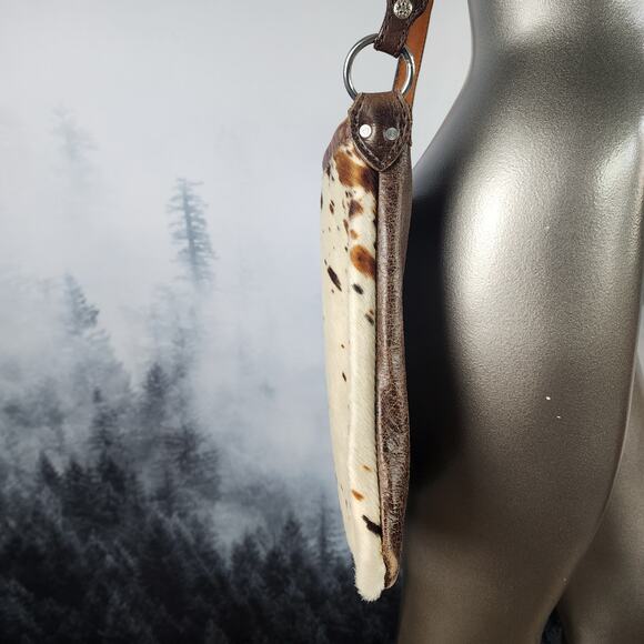 Running Roan Tack Cowhide and Brown Leather Belt Buckle Crossbody Purse - Picture 7 of 11